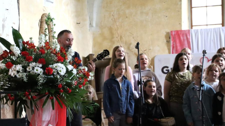 XVI Gminny Festiwal Piosenki Patriotyczno-Religijnej