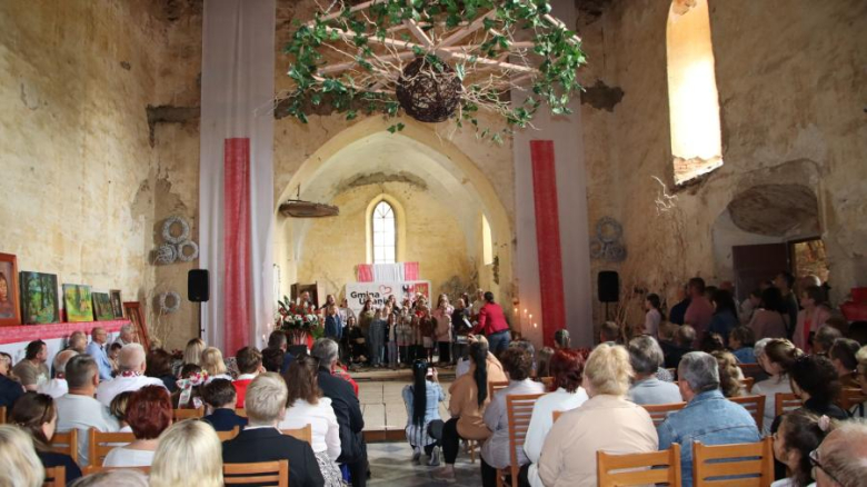 XVI Gminny Festiwal Piosenki Patriotyczno-Religijnej