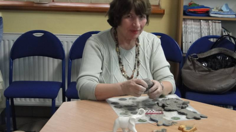 Warsztaty ceramiczne w Bibliotece Publicznej w Środzie Śląskiej
