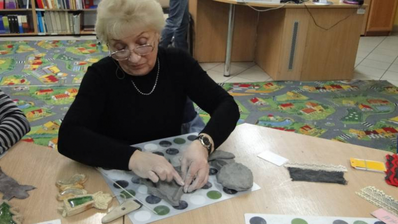 Warsztaty ceramiczne w Bibliotece Publicznej w Środzie Śląskiej