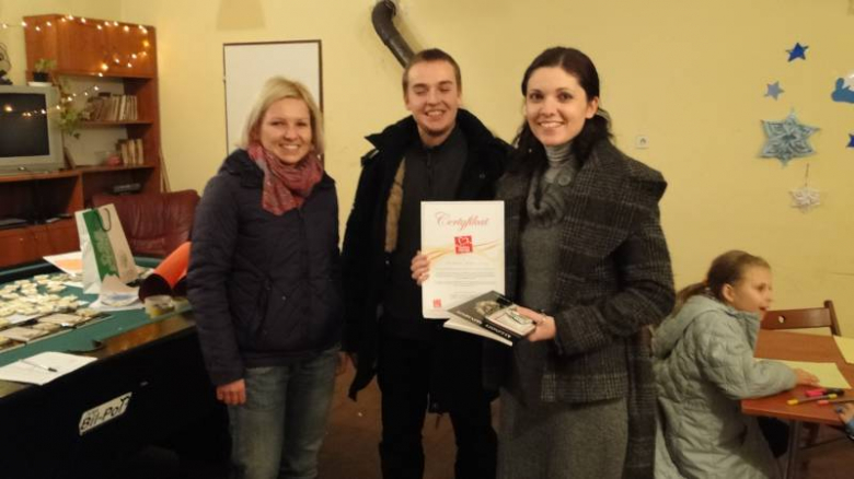 LIS Sp. z o. o . Legnica przekazuje paczki