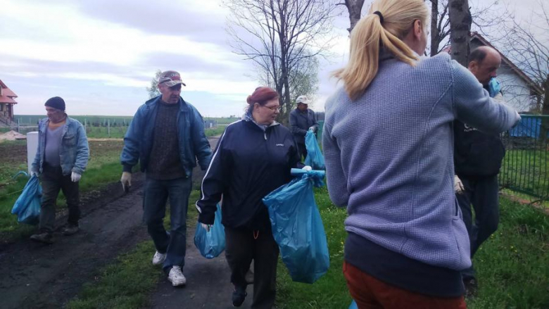 Sprzątanie wsi