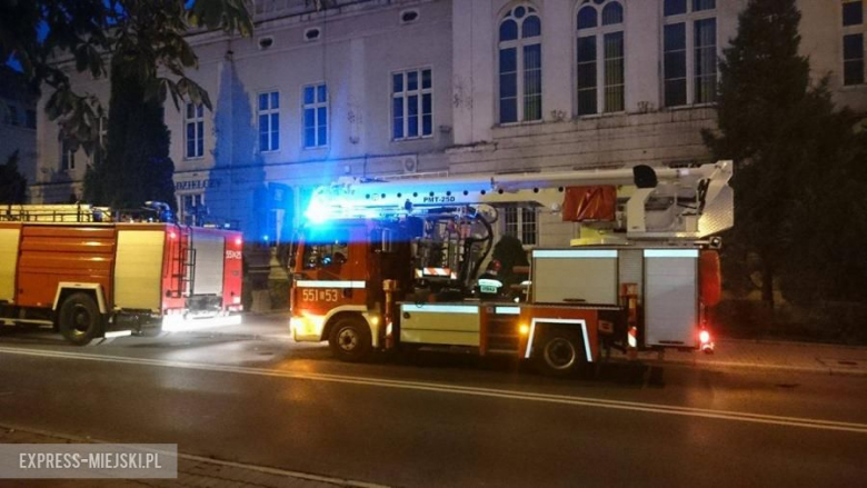 Akcja pod starostwem powiatowym