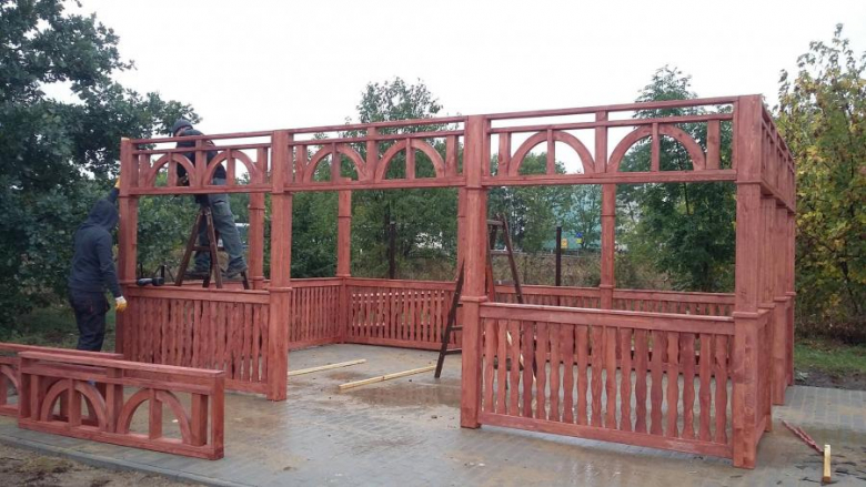 Budowa altany i ścieżki zdrowia