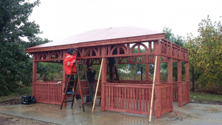 Budowa altany i ścieżki zdrowia