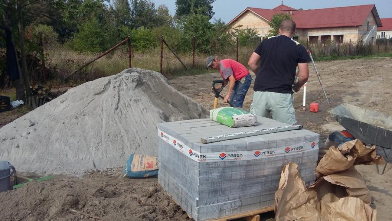 Budowa altany i ścieżki zdrowia