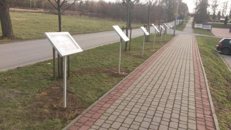 Ścieżka informacyjna przy ZS w Miekini