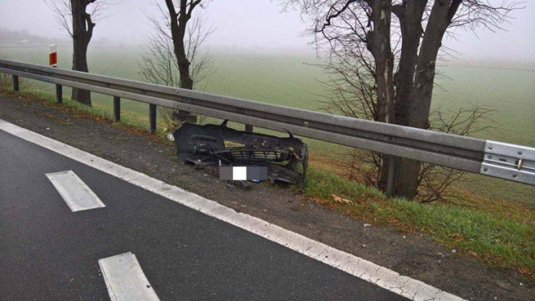 Kolizja na zjeździe w Kostomłotach