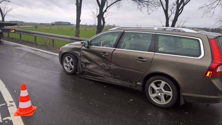 Kolizja na zjeździe z A4