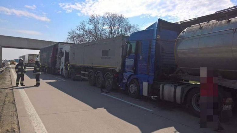 Karambol na autostradzie A4 w pobliżu Kostomłotów