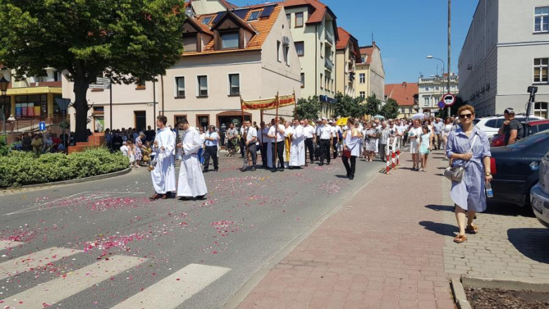 Procesja Bożego Ciała w Środzie Śląskiej