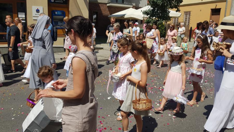 Procesja Bożego Ciała w Środzie Śląskiej
