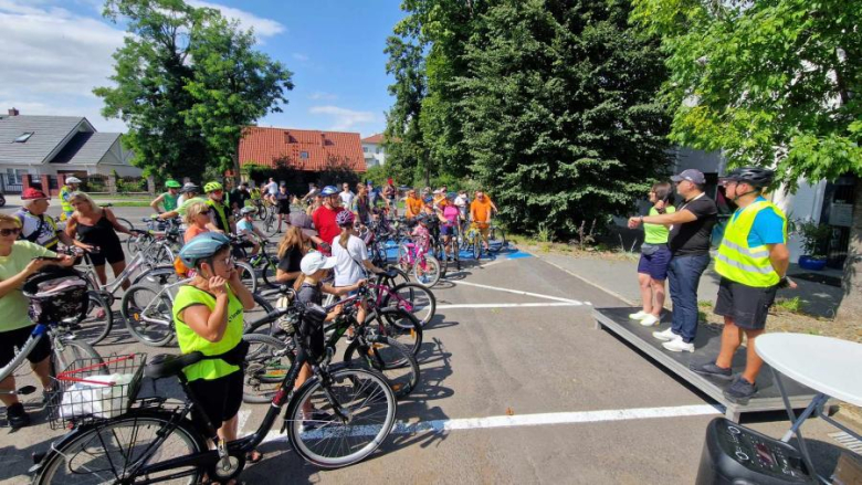 Piknik integracyjny w Cesarzowicach