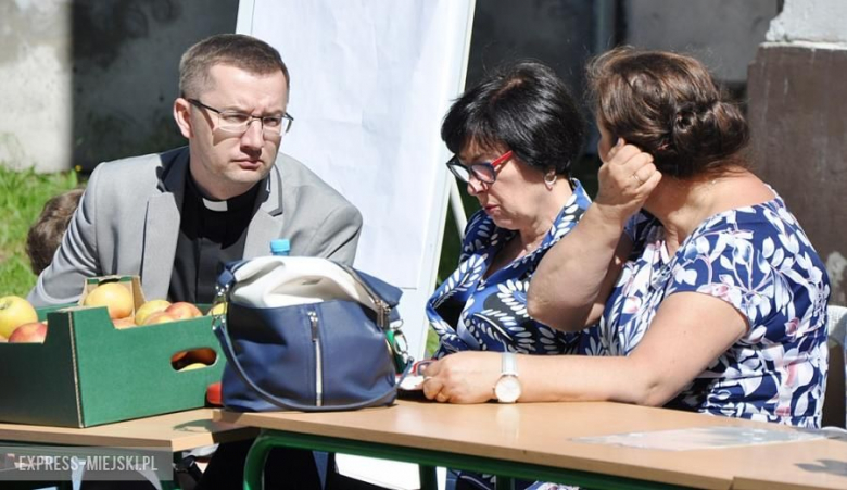 Wspólne czytanie w średzkim ogólniaku