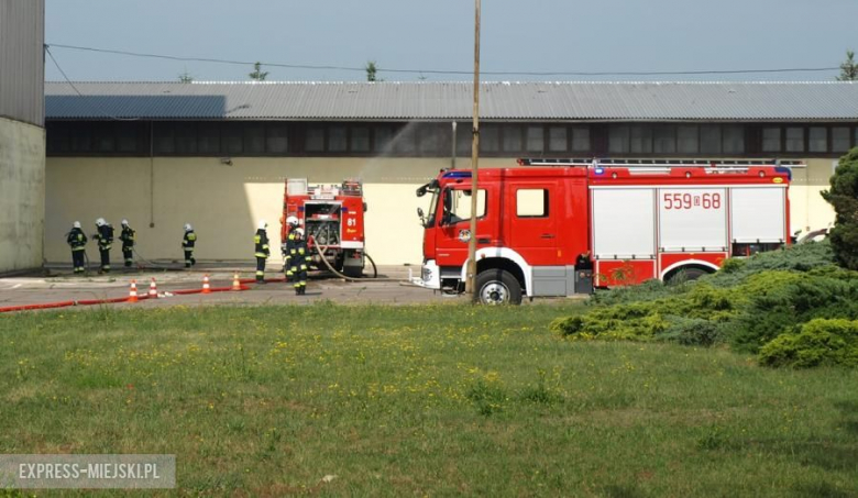 Ćwiczenia straż pożarnych w Ujeździe Górnym
