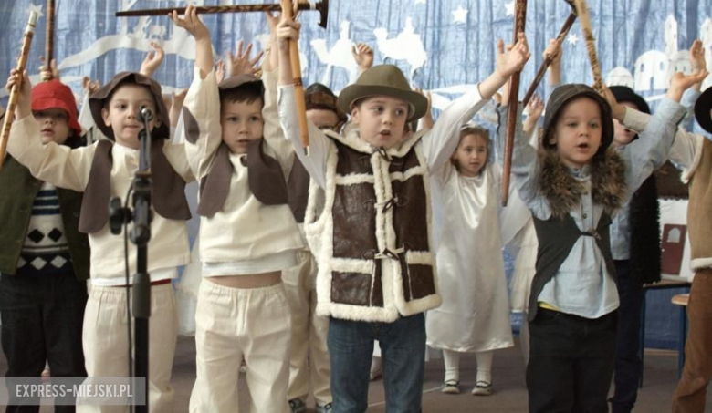 Przedszkolaki z Przedszkola "Pod Topolą" w Środzie Śląskiej