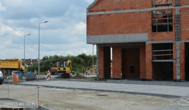 Budowa nowej szkoły w Lutyni