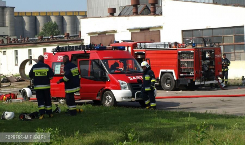 Ćwiczenia straż pożarnych w Ujeździe Górnym