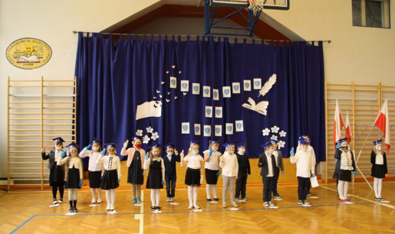 Pasowanie pierwszoklasistów