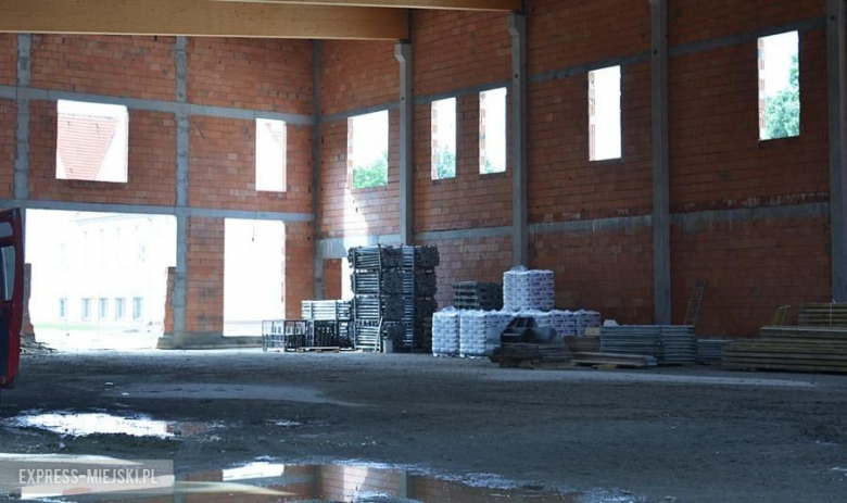 Budowa nowej szkoły w Lutyni