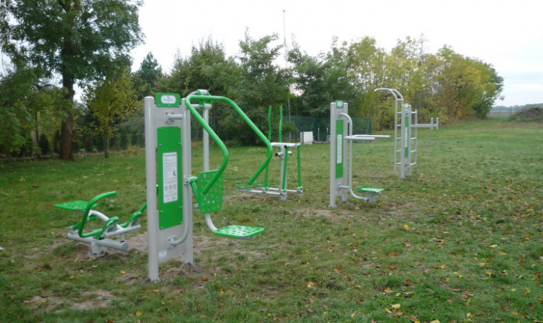 Nowe siłownie zewnętrzne w gminie Kostomłoty