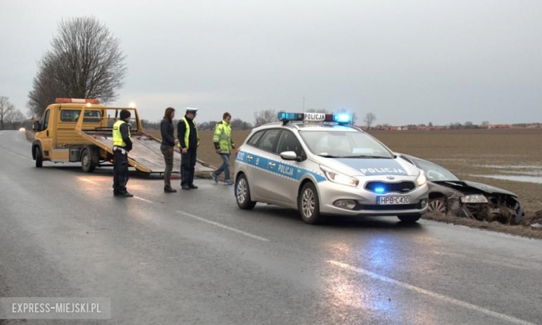 Wypadek samochodowy za Cesarzowicami