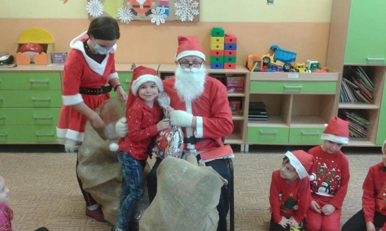 Wizyta św. Mikołaja w szkole podstawowej w Mieczkowie