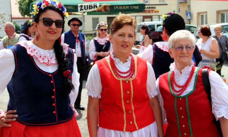 Przegląd Zespołów Ludowych "Kostomłocka nuta"