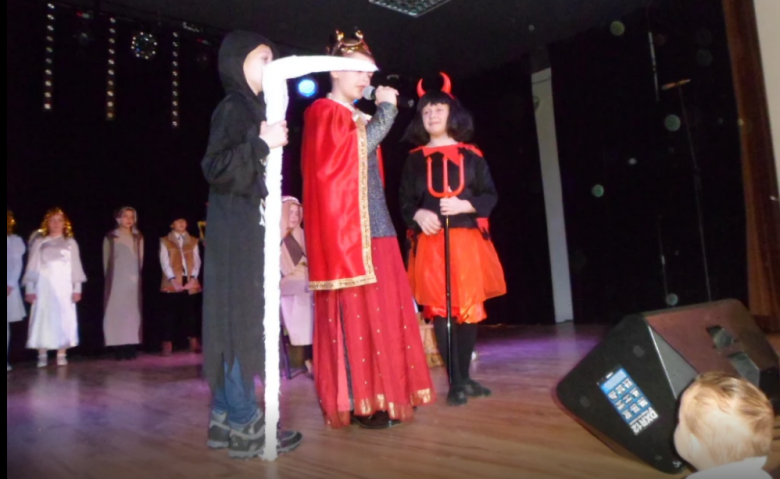 Przedstawienie jasełkowe w Miękini