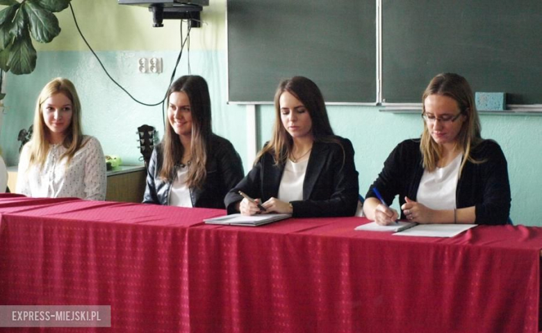 Sesja rocznicowa Młodzieżowej Rady Powiatu Średzkiego