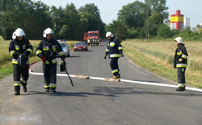 Ćwiczenia straż pożarnych w Ujeździe Górnym
