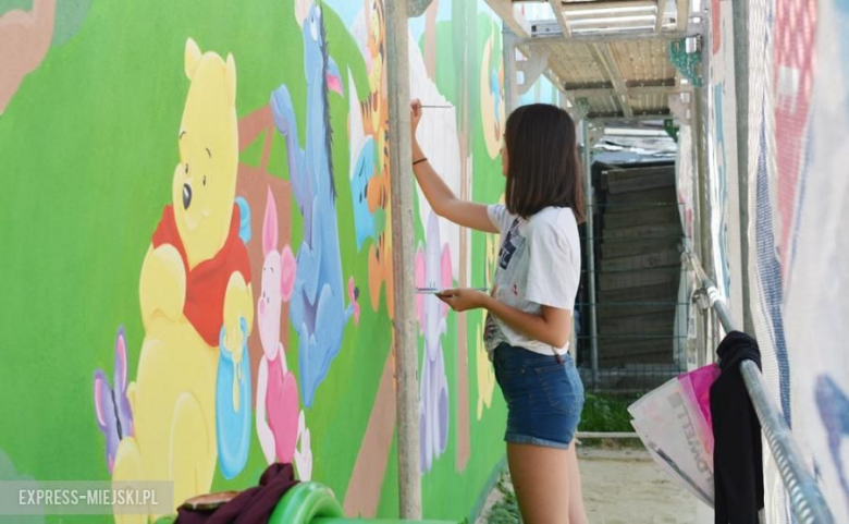 Bajkowy mural w Środzie Śląskiej