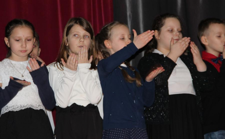 Dzień Babci i Dziadka w Gminnym Ośrodku Kultury w Kostomłotach