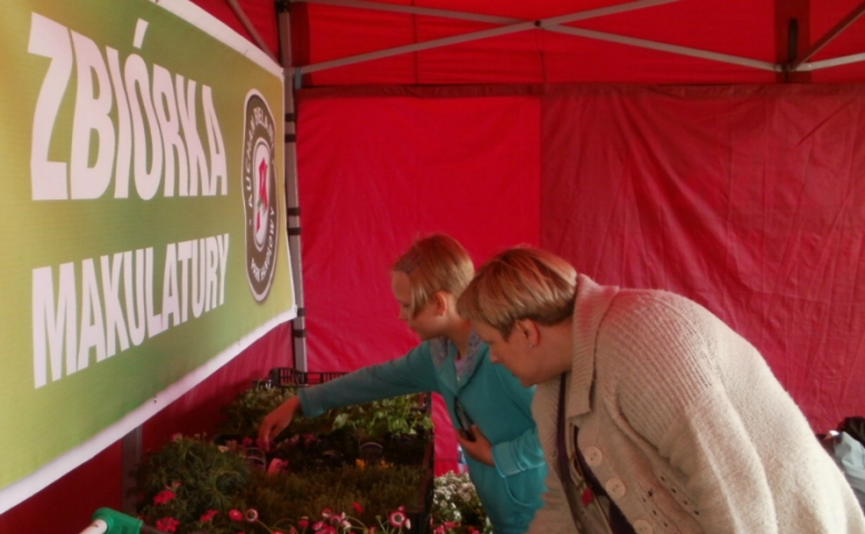 Wymień stare gazety na sadzonki, a lodówkę na żarówkę