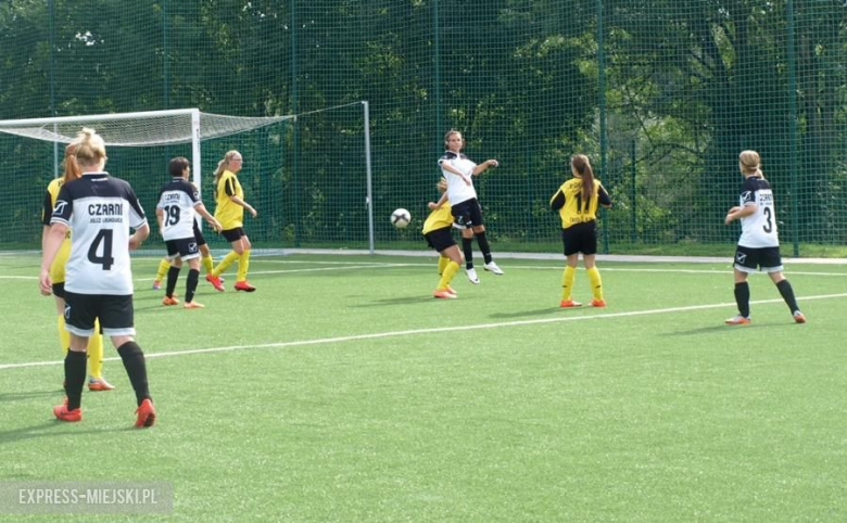 Debiutancki mecz "Skarbów"