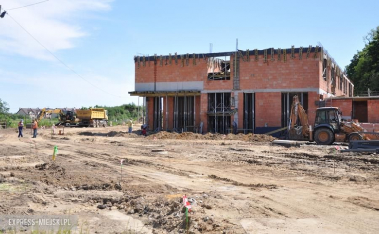 Plac budowy nowej szkoły w Lutyni