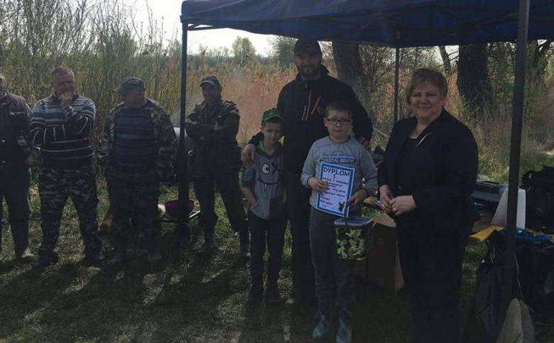 Zawody wędkarskie w Piekarach