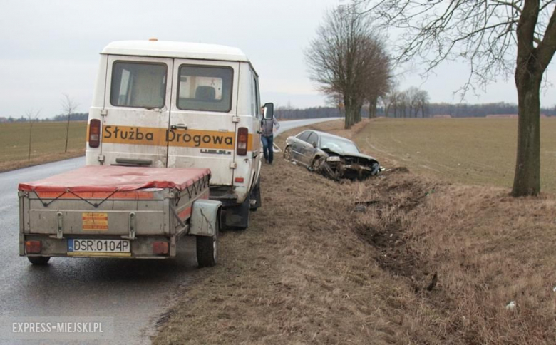 Wypadek samochodowy za Cesarzowicami