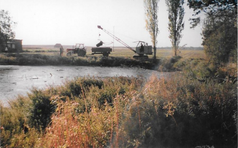 Prace przy renowacji stawu - archiwum