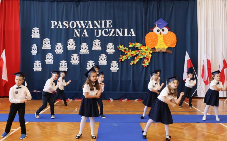Pasowanie pierwszoklasistów