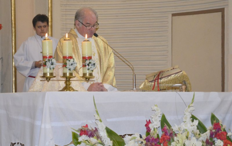 Uroczystości pod pomnikiem