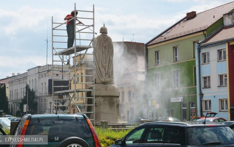 Renowacja pomnika Rolanda