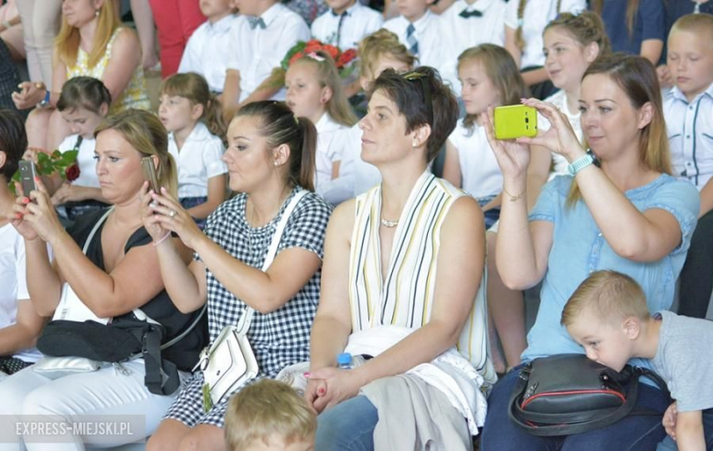 Zakończenie roku szkolnego w średzkiej podstawówce