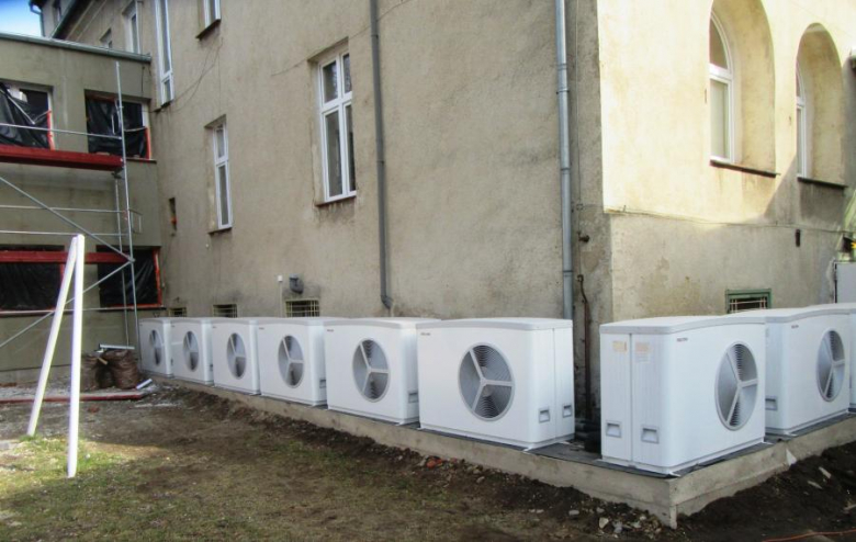 Gmina Kostomłoty stawia na termomodernizację