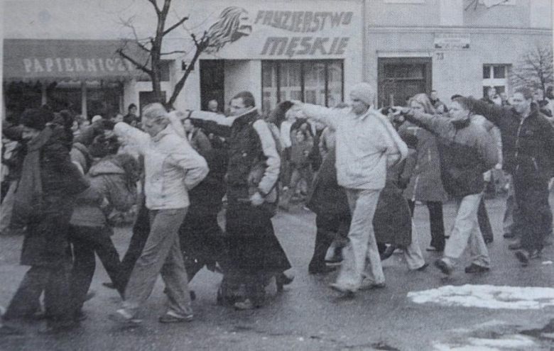 Polonez dla Rolanda na przestrzeni lat