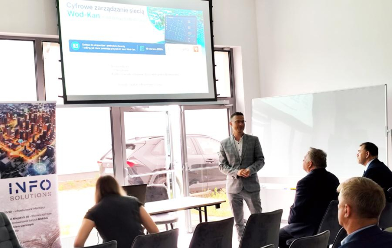 Seminarium poświęcone cyfrowej transformacji przedsiębiorstw wodociągowo-kanalizacyjnych