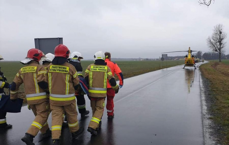Wypadek na skrzyżowaniu w pobliżu Karczyc
