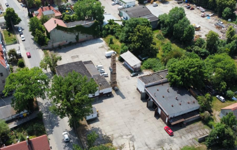 Polbus sprzedaje kolejną działkę w Środzie Śląskiej