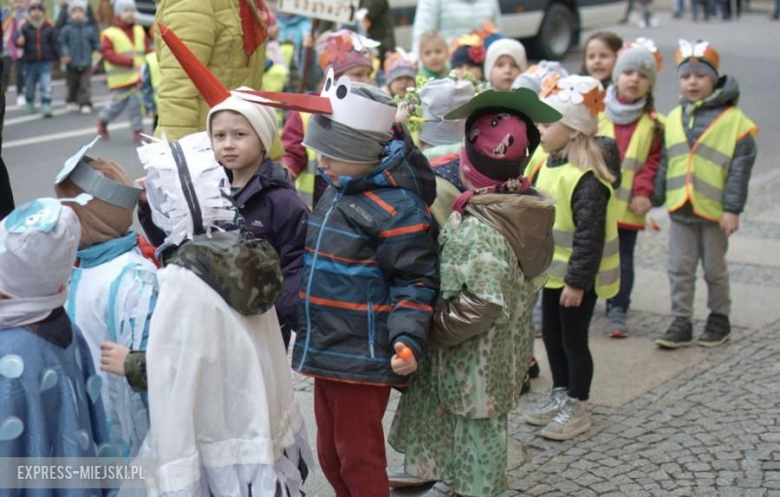Pochód przedszkolaków w Środzie Śląskiej