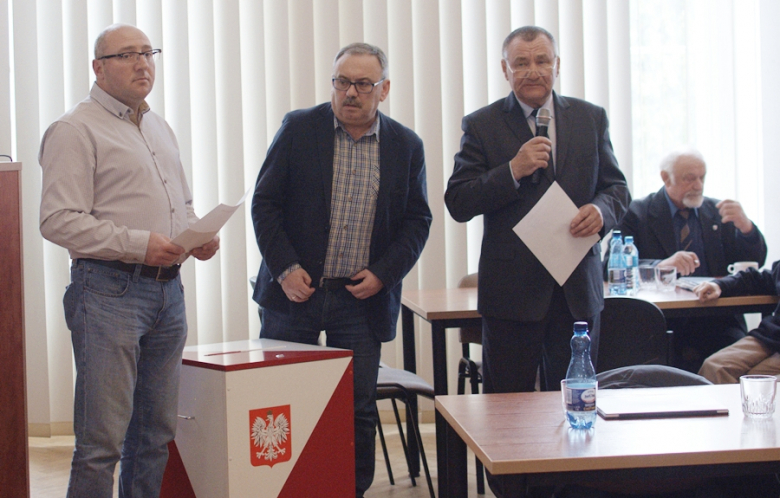 Głosowanie nad odwołaniem radnej Haliny Mikły